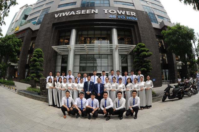 Tập thể cán bộ, nhân viên công ty